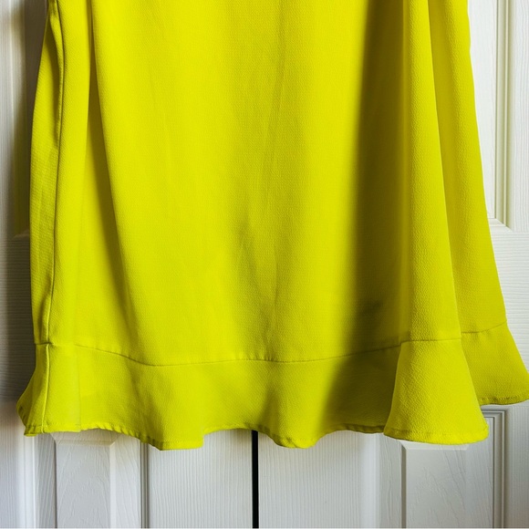 Lime Green Sleeveless Top - Picture 3 of 8